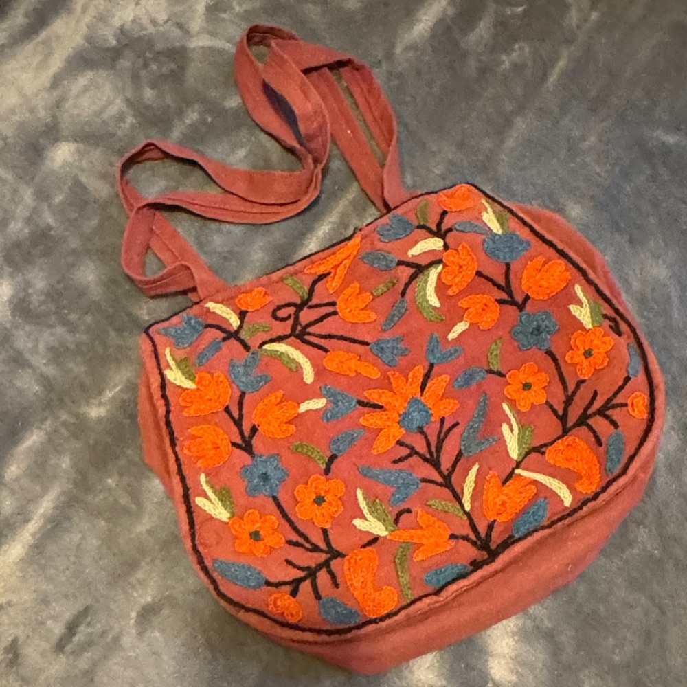 Embroidered Floral Tote Bag - Multicolor